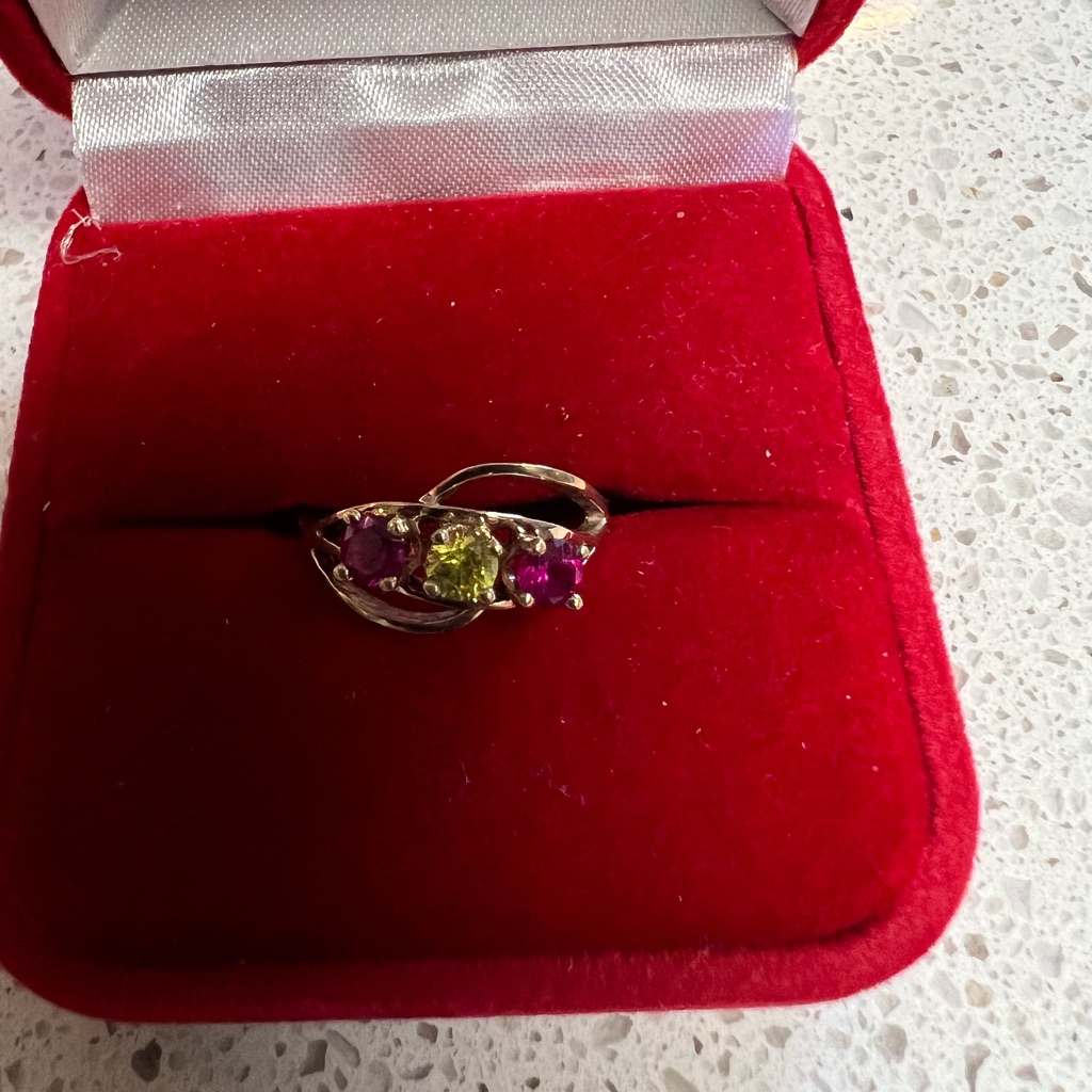 Vintage Solid 10k Yellow Gold Birthstone Ring